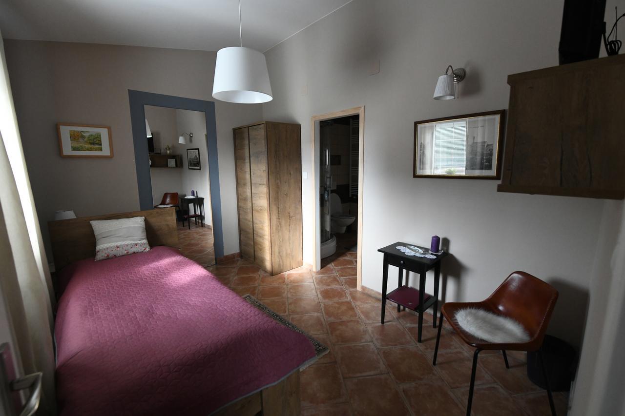Klet Cinkus Bed & Breakfast Hrvatski Leskovac Екстериор снимка