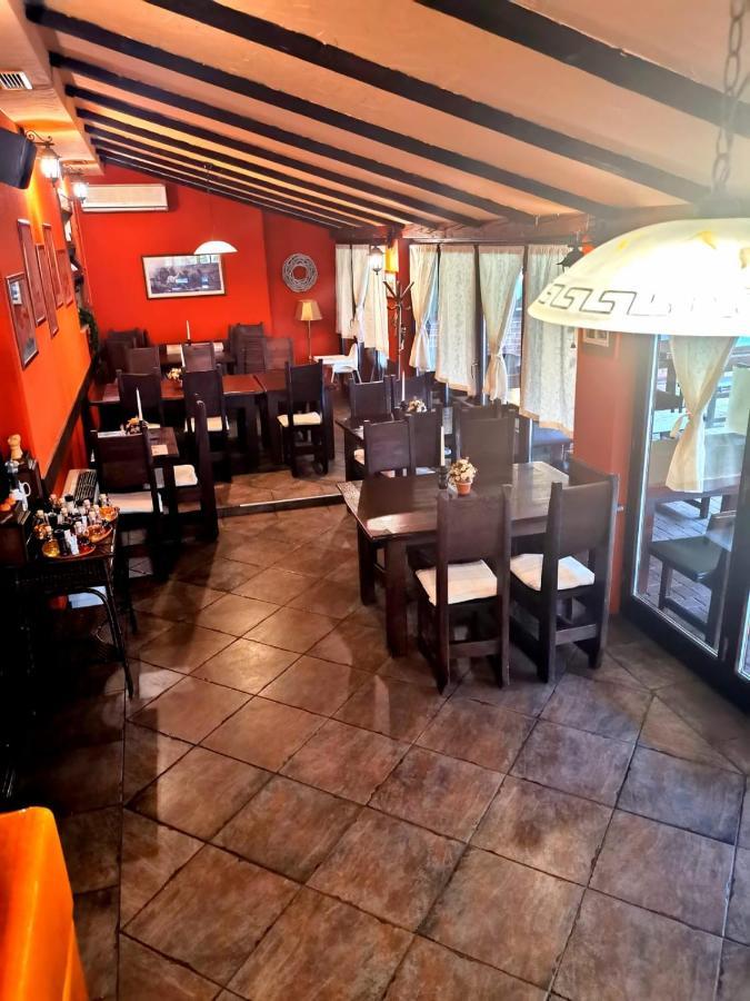 Klet Cinkus Bed & Breakfast Hrvatski Leskovac Екстериор снимка